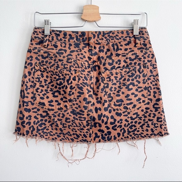 Free People We The Free Zip It Up Leopard Print Denim Mini Skirt Size 26 - Picture 2 of 14